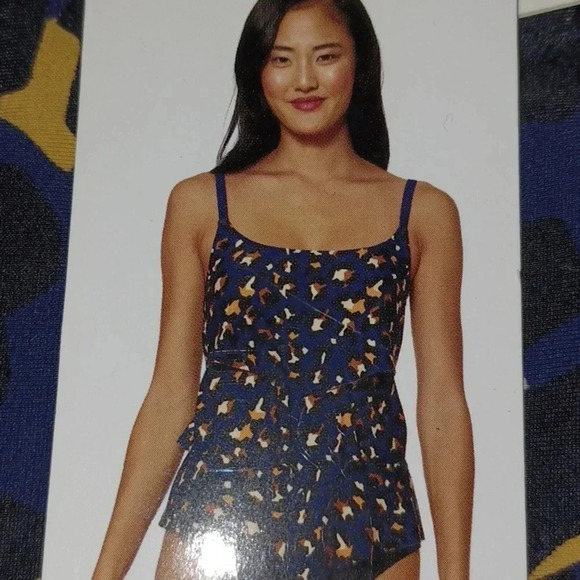 🌺New swimsuit top. - Picture 6 of 12